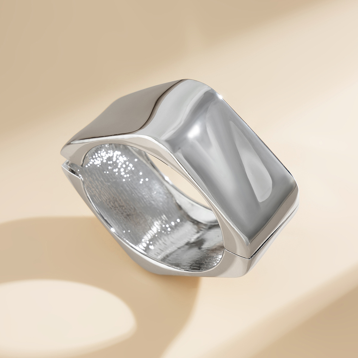 https://fulmo-img-server.com/bangledot/26f294f0-d585-44fd-96a5-50fda5590f99.jpg