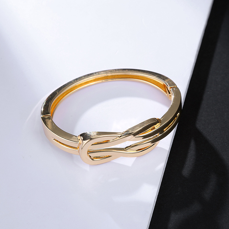 https://fulmo-img-server.com/bangledot/2de84b71-9c23-4ce8-a3f1-14edc3978235.jpg