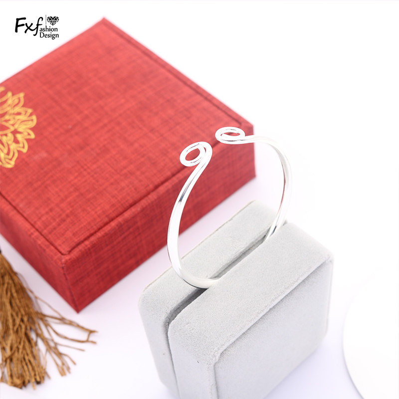 https://fulmo-img-server.com/bangledot/3f9fd916-6470-4f7b-a862-5c684a6d8947.jpg