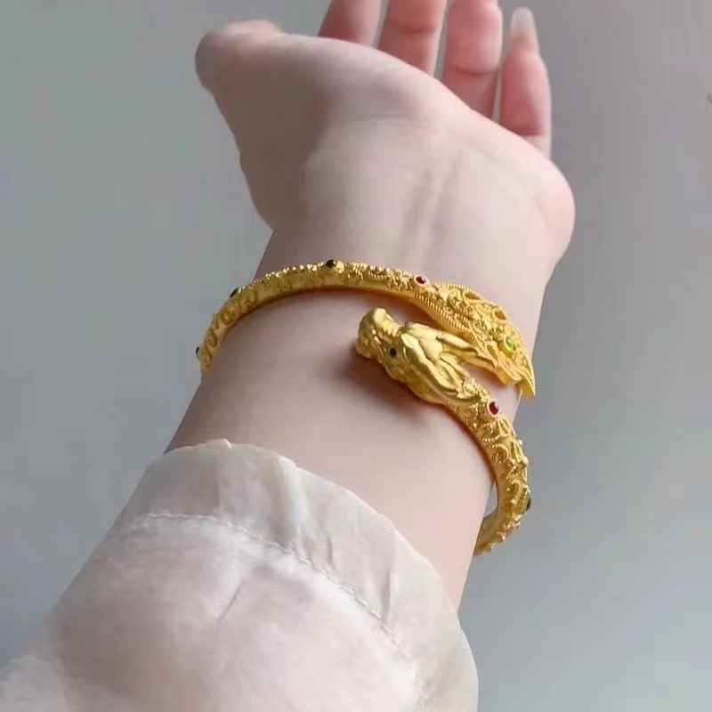 バングル 龍頭彫刻宝石飾りゴールドバングル