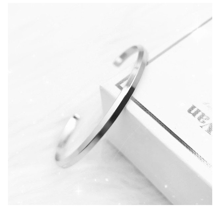 https://fulmo-img-server.com/bangledot/56b670ef-380b-40b5-baf1-540fed6777c1.jpg