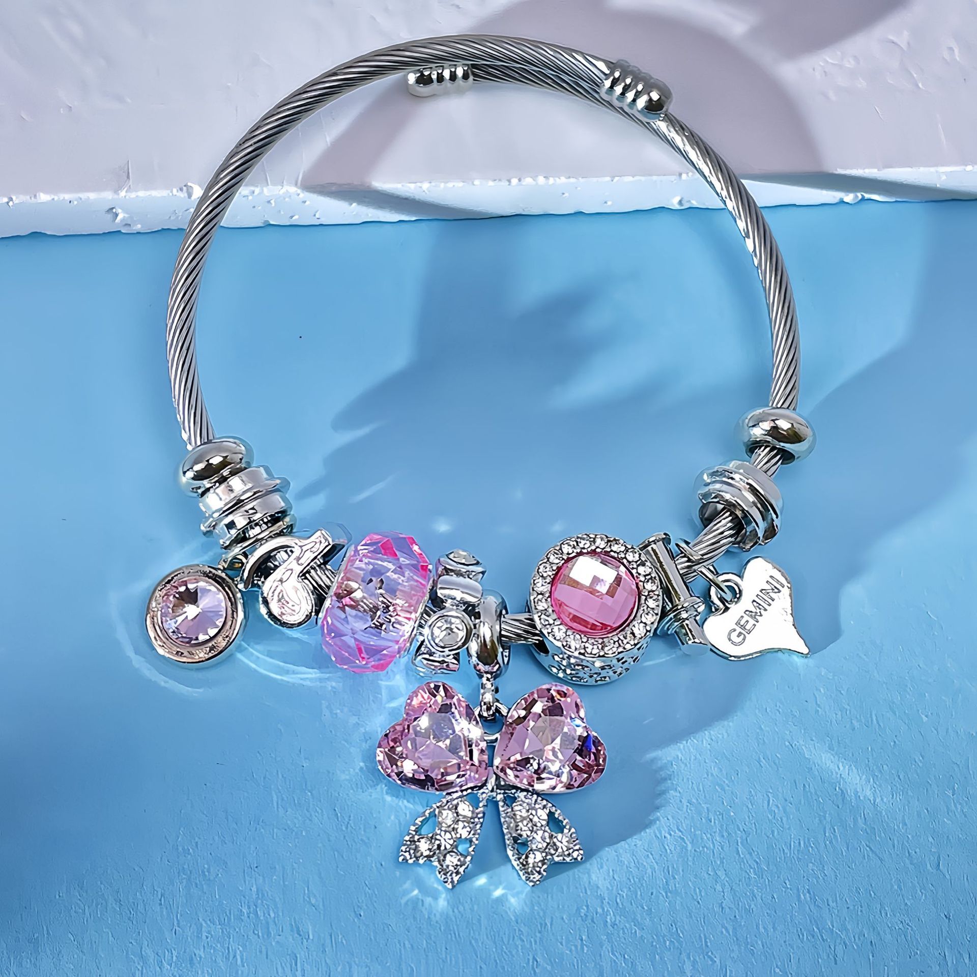 https://fulmo-img-server.com/bangledot/5b08d287-bc30-41ef-ad3a-76cd9a375fa8.jpg