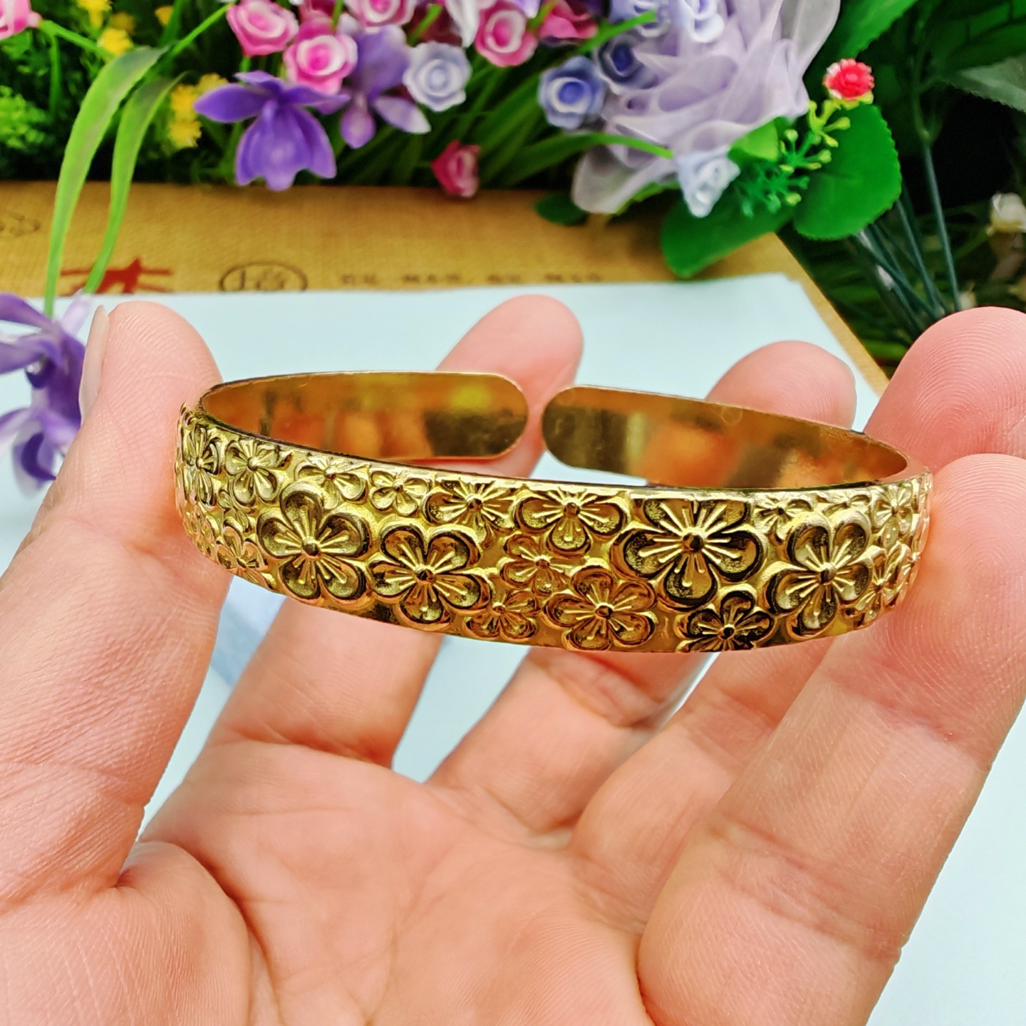 https://fulmo-img-server.com/bangledot/62d82217-568f-40af-bb59-19dea6175cfd.jpg