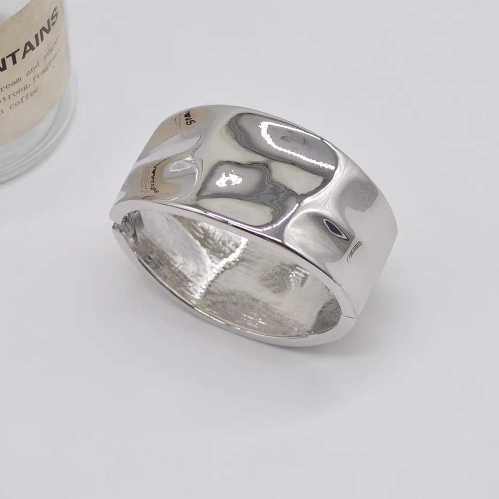 https://fulmo-img-server.com/bangledot/8b4d1696-2ef5-465b-a5cc-edba9e01c77c.jpg