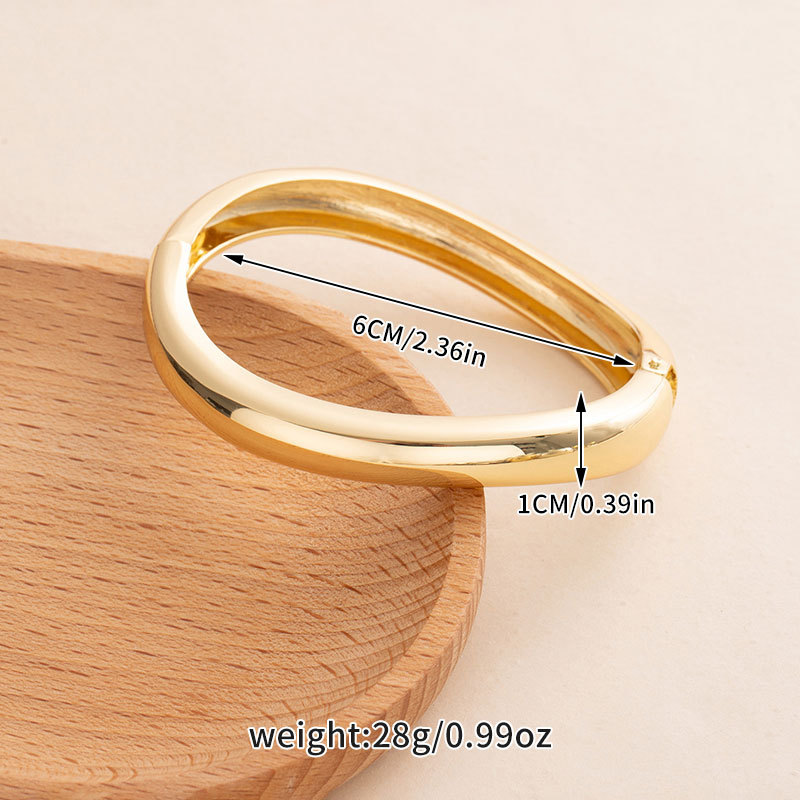 https://fulmo-img-server.com/bangledot/97da4f98-1789-463e-83a3-efc0130c9ded.jpg