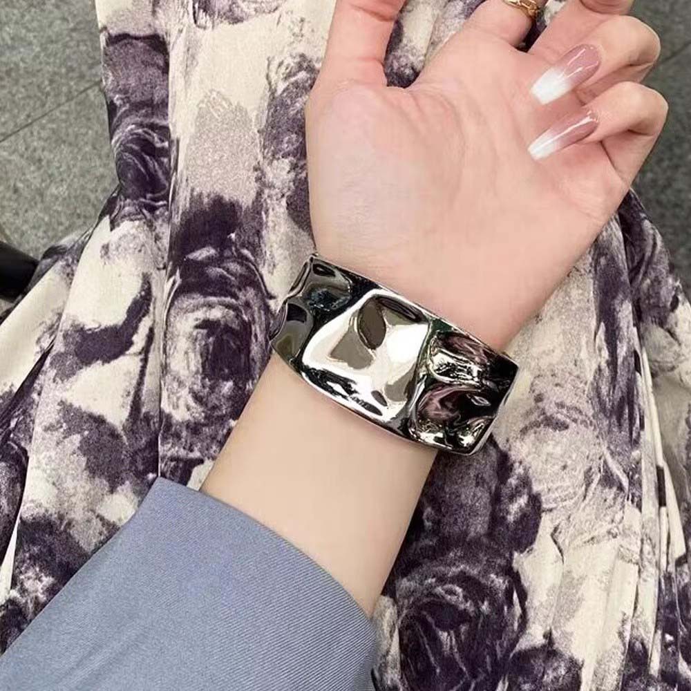 https://fulmo-img-server.com/bangledot/99a68bda-6351-4229-8990-1a5dbec75955.jpg