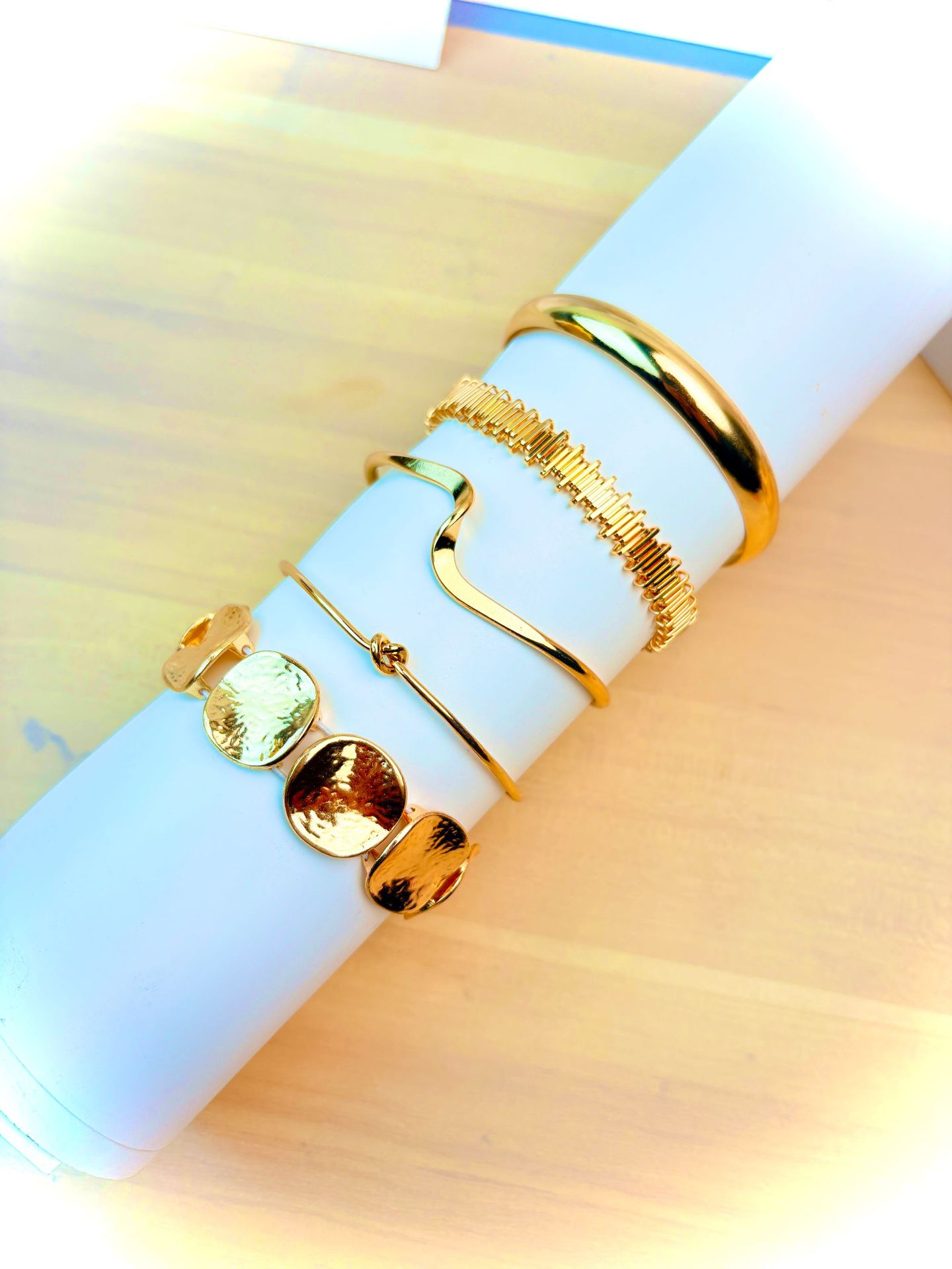 https://fulmo-img-server.com/bangledot/9be0423c-abdc-4daa-b31c-34ff4166dcbe.jpg