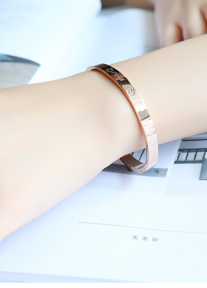 https://fulmo-img-server.com/bangledot/a03ab31a-6837-4436-8023-3d7633bd5cb8.jpg