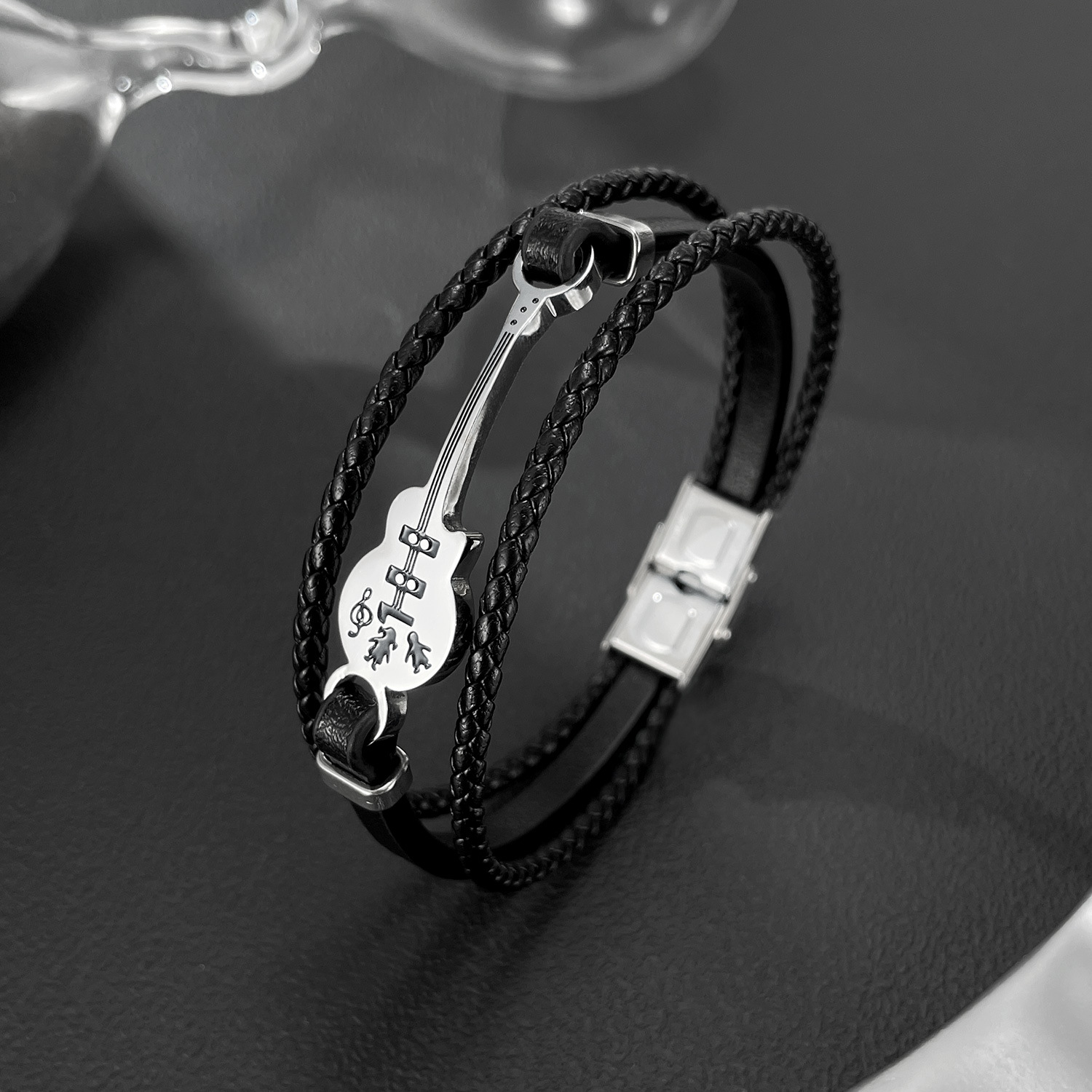 https://fulmo-img-server.com/bangledot/a80bae93-15f0-4f06-bb39-cde002baa6fe.jpg