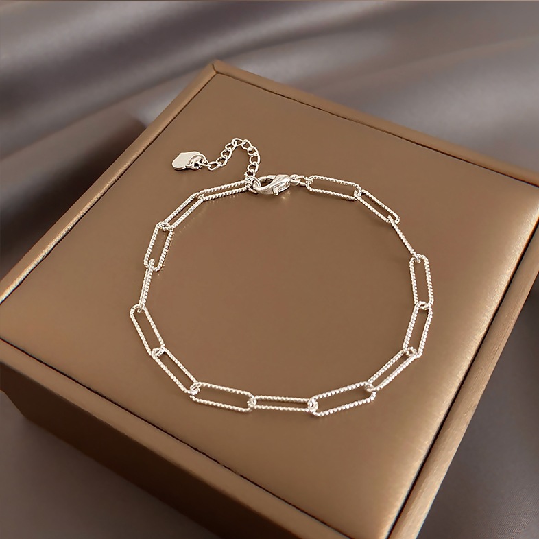 https://fulmo-img-server.com/bangledot/a8d57a9a-79a9-4976-8ddd-5a74b1ecae7c.jpg