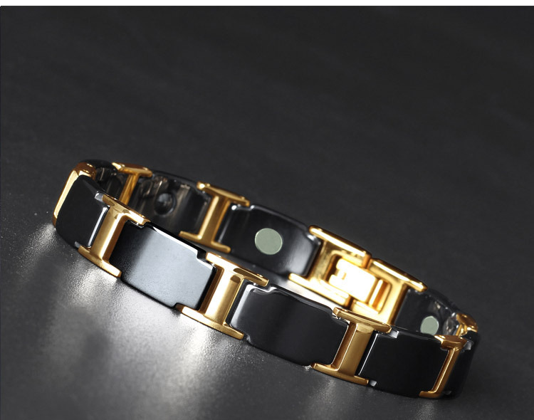 https://fulmo-img-server.com/bangledot/aa55803a-76dd-4b7a-bf58-317fdc147ac3.jpg