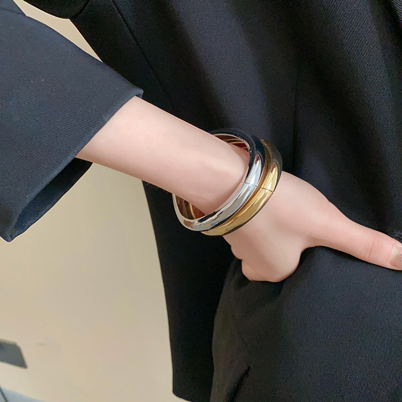 https://fulmo-img-server.com/bangledot/bf278fea-ba9d-4a44-a875-6c56d3be294d.jpg