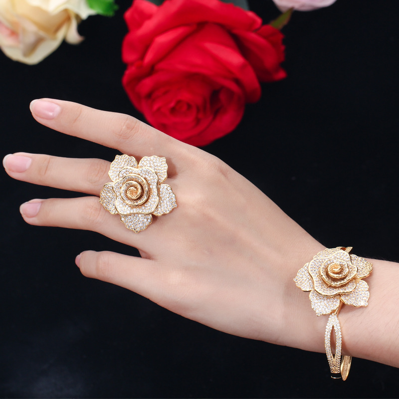 バングル 薔薇の花びら煌めく天然石バングル＆リングセット