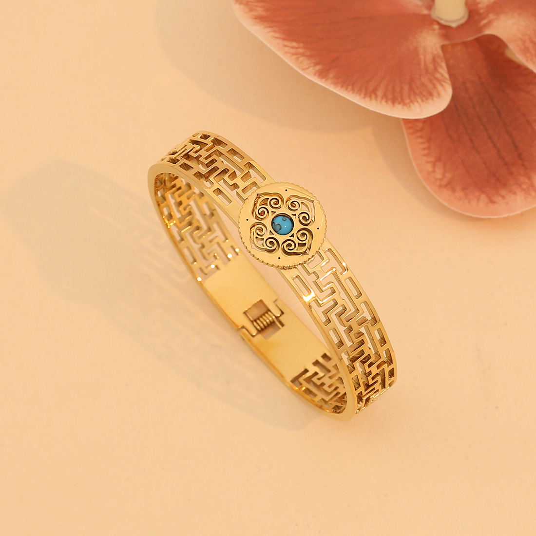 https://fulmo-img-server.com/bangledot/cdffac66-a42d-4c4a-97ea-9baeb3e12aff.jpg
