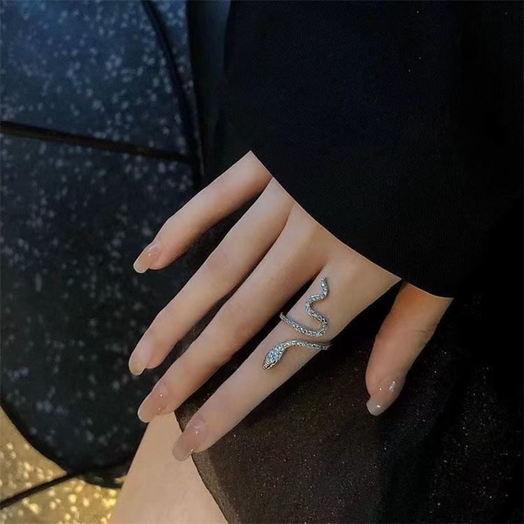 https://fulmo-img-server.com/bangledot/ce676a2a-7b95-4e1c-8a80-9b5cb3fa387d.jpg
