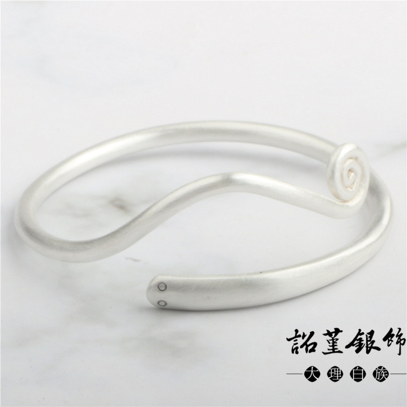https://fulmo-img-server.com/bangledot/dba04246-439c-45c9-bdc3-46f14fa37879.jpg