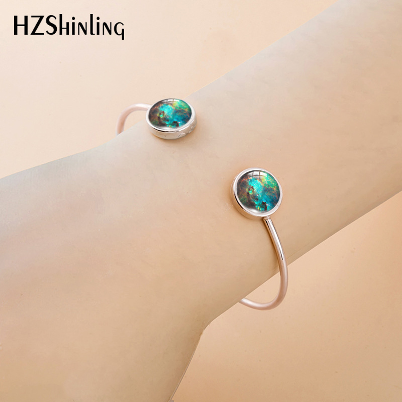 https://fulmo-img-server.com/bangledot/dc862f05-6506-4589-bbf3-58a67aa8a560.jpg