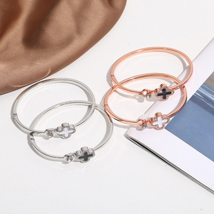 https://fulmo-img-server.com/bangledot/dd3eee42-4210-45ee-8bd5-3b15ba662c0d.jpg