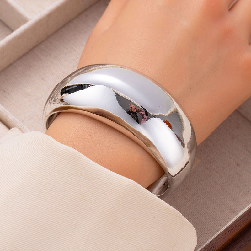 https://fulmo-img-server.com/bangledot/df6ae1ec-a7e4-44d9-8db4-bfbf20e30920.jpg