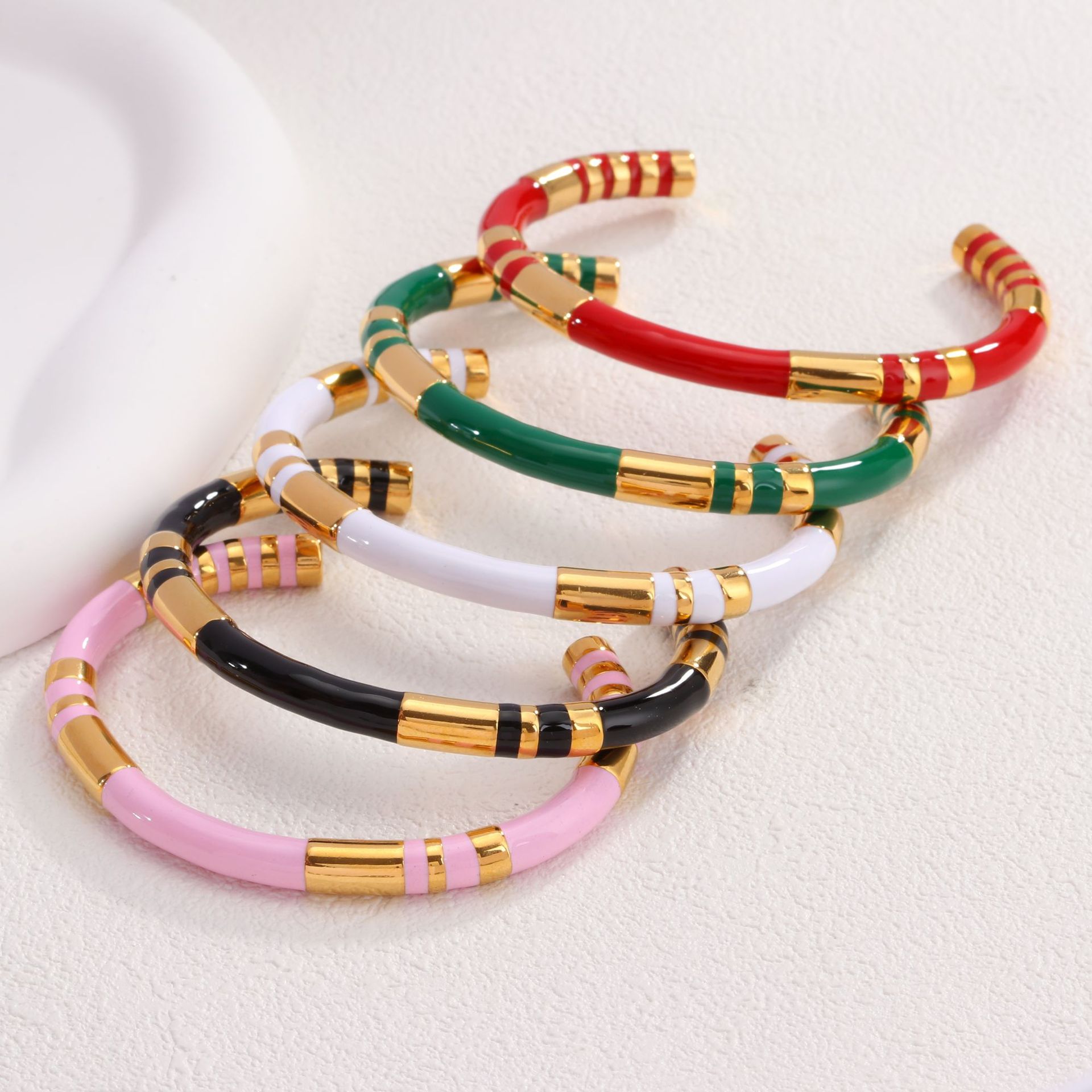 https://fulmo-img-server.com/bangledot/dff96b32-fce0-4820-85e9-a562829814a7.jpg