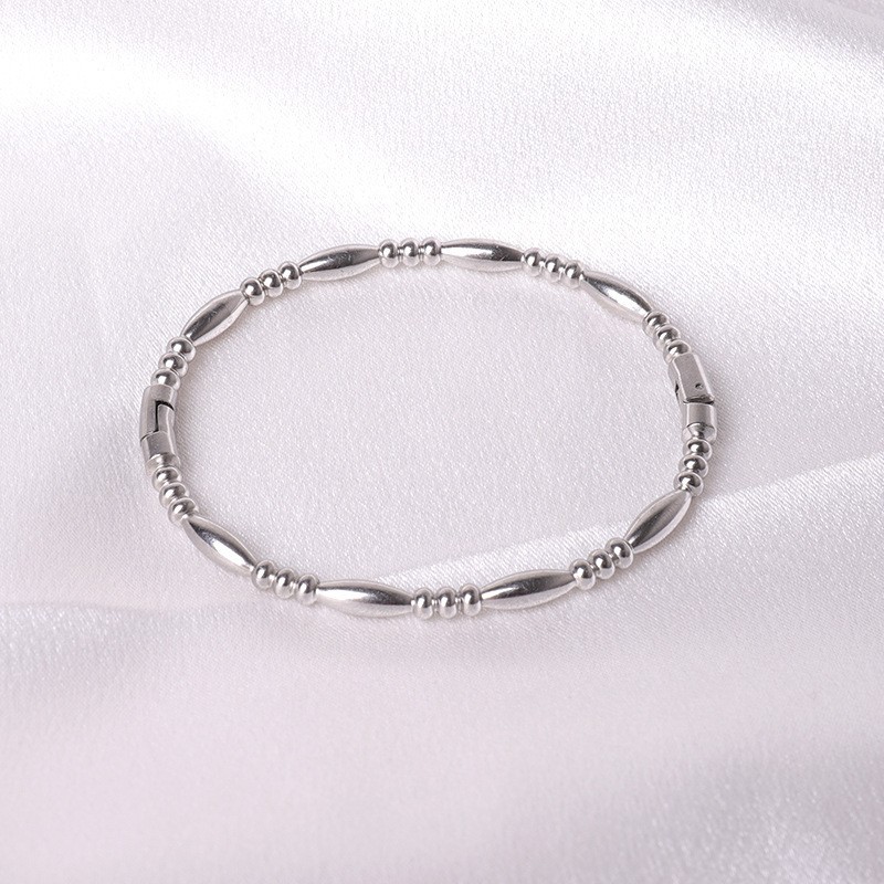 https://fulmo-img-server.com/bangledot/e0be3702-f89b-40dc-894d-12927de8df28.jpg