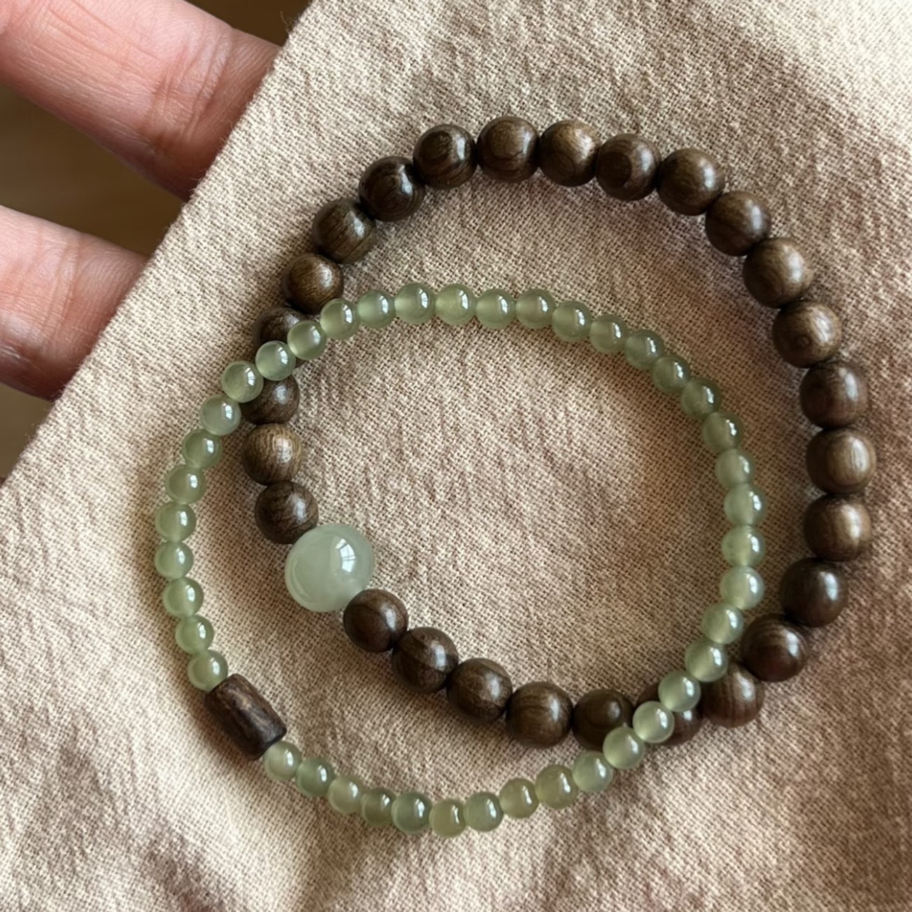 https://fulmo-img-server.com/bangledot/e35b615e-fe7a-40c8-9e46-25acddfa93cd.jpg