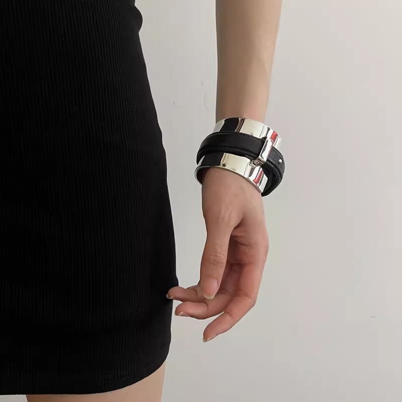 https://fulmo-img-server.com/bangledot/f6dfd079-904b-4c32-ae22-fa755d039a79.jpg