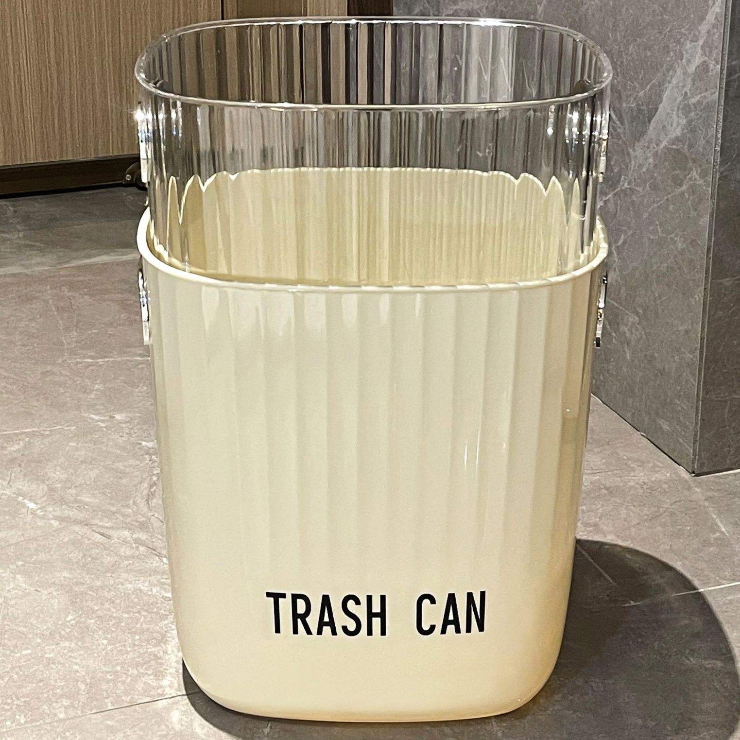 透明波紋デザイン ランドリーバスケット