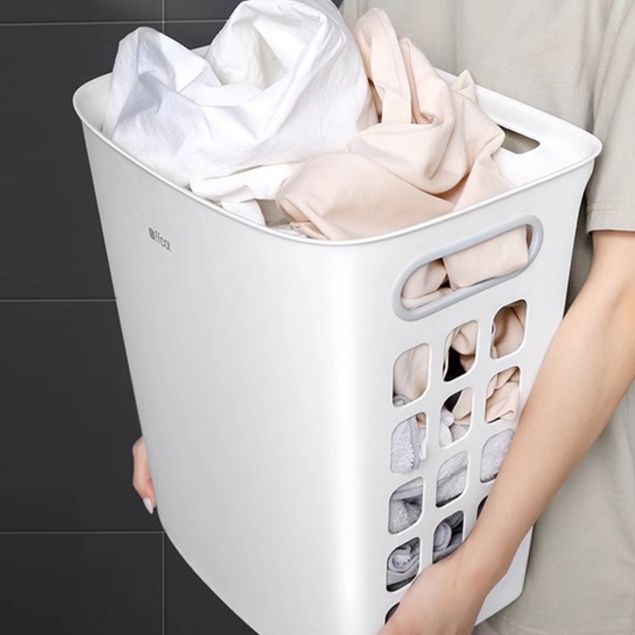 シンプル機能的ランドリーバスケット