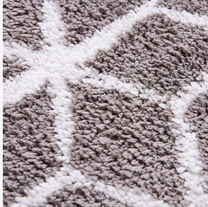  幾何学模様ふわふわタオル地バスマット