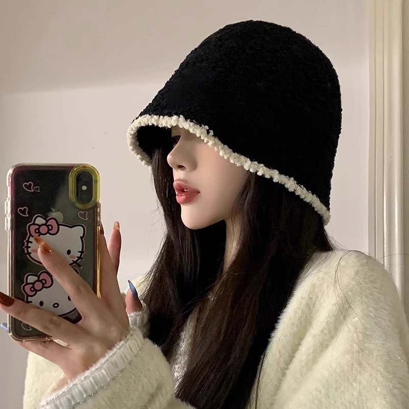 https://fulmo-img-server.com/beanie-beanie/5cfbc561-e72f-446a-9c97-a4cf2bb022f9.jpg