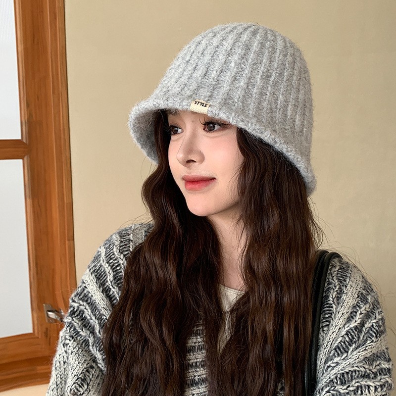 https://fulmo-img-server.com/beanie-beanie/fed109d5-c909-48fe-b7d0-f5efa7b64e16.jpg