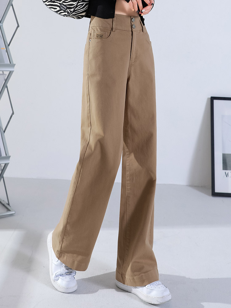ベージュパンツ ゆったりシルエット スラックス