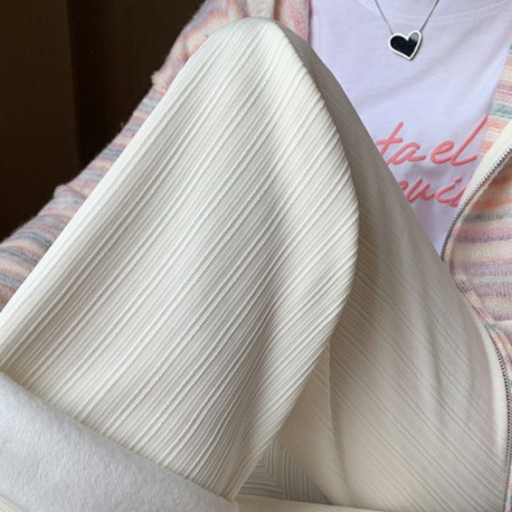 ベージュパンツ しわ加工あったかワイドパンツ