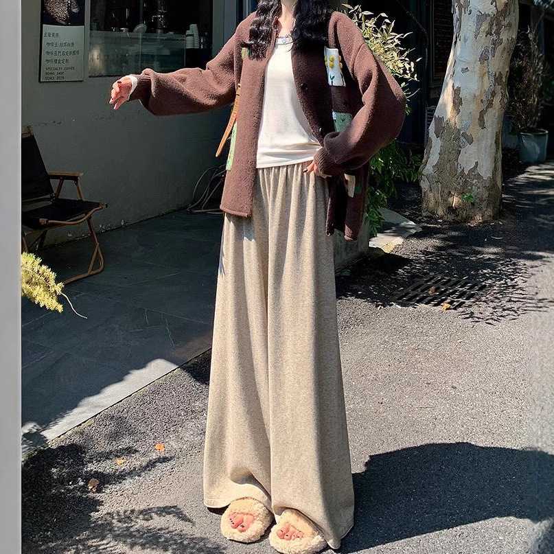 ベージュパンツ レディース ふんわりワイドロングパンツ