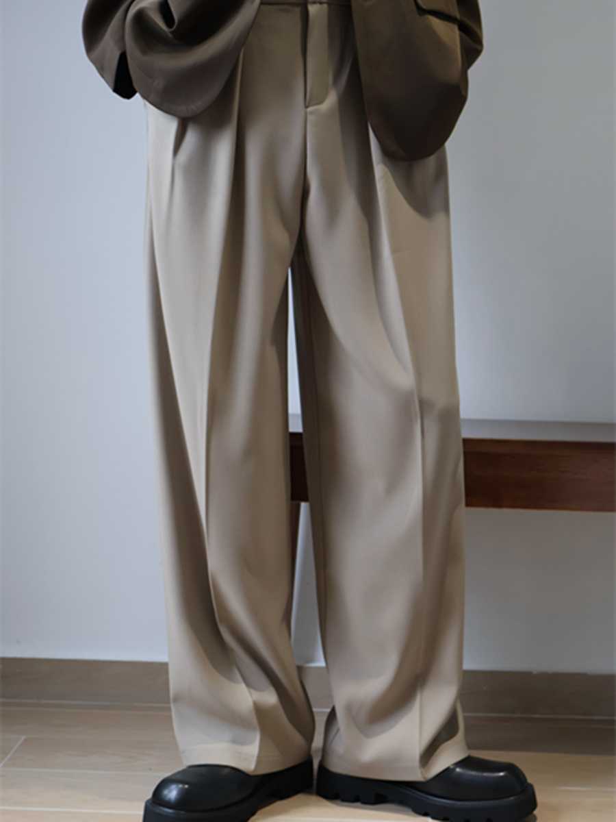 ベージュパンツ しなやかワイドスラックス