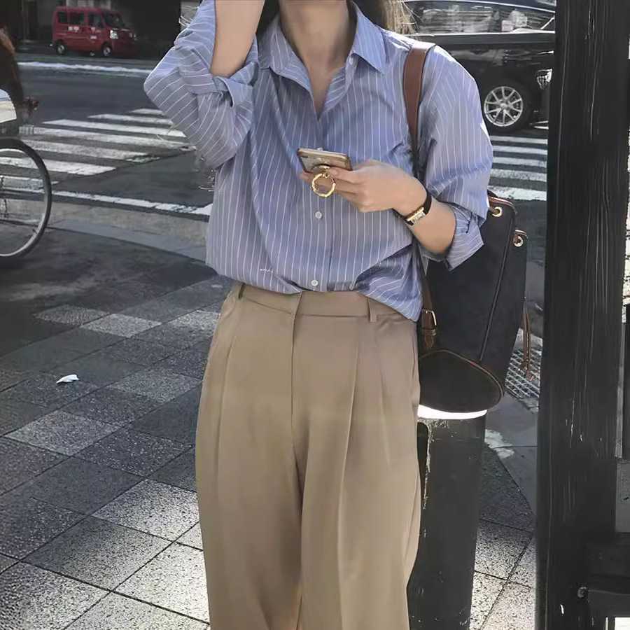 ベージュパンツ ゆとりワイドシルエットチノパン