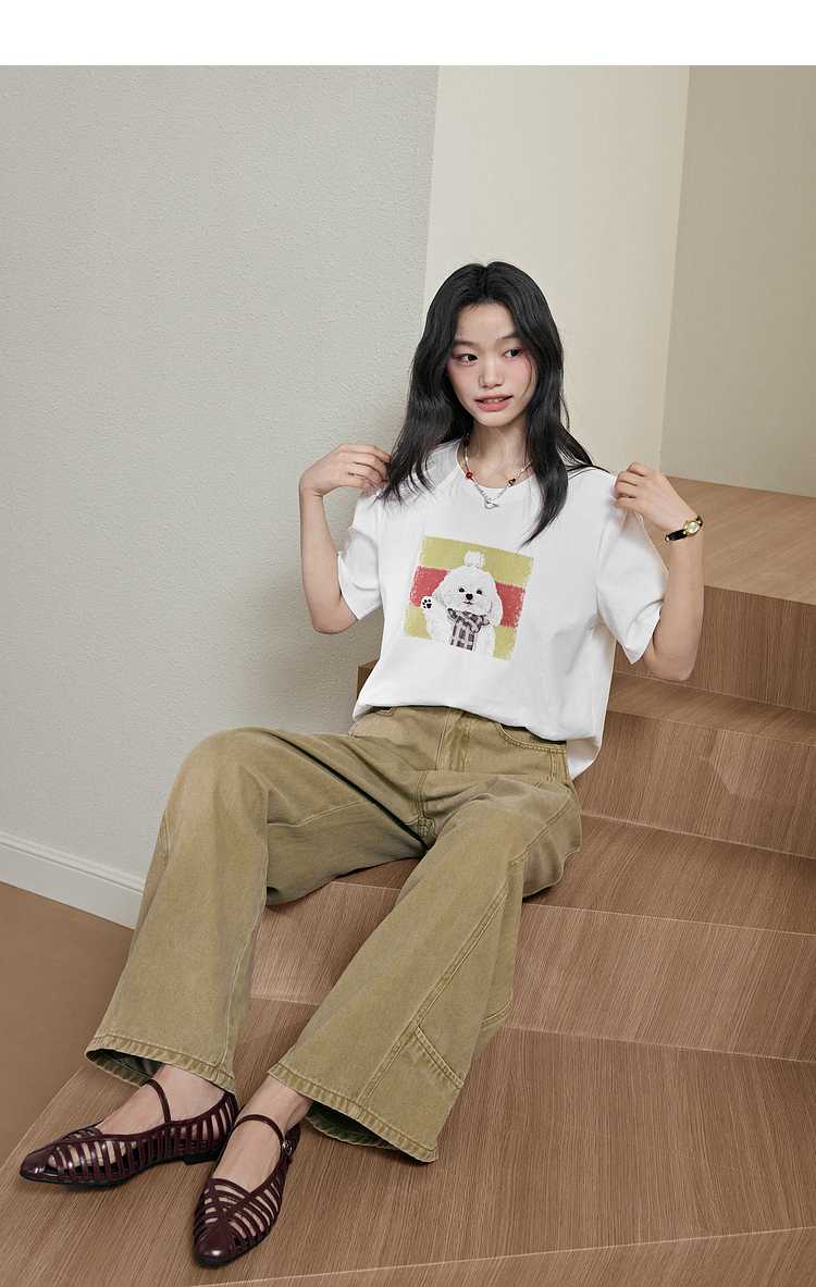 ベージュパンツ ゆったりワイドシルエットパンツ