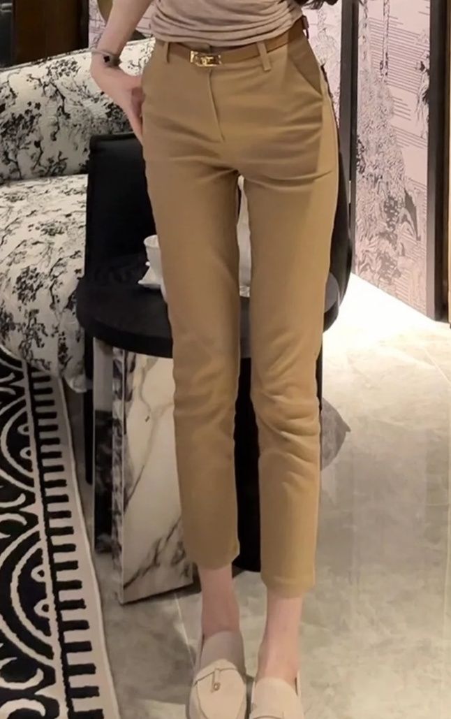 ベージュパンツ 上品シルエット細身チノパン