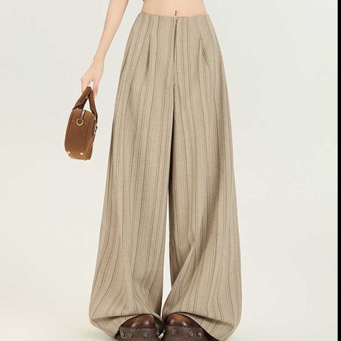 ベージュパンツ 縦縞マキシワイドパンツ