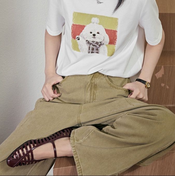 ベージュパンツ ゆったりワイドシルエットパンツ