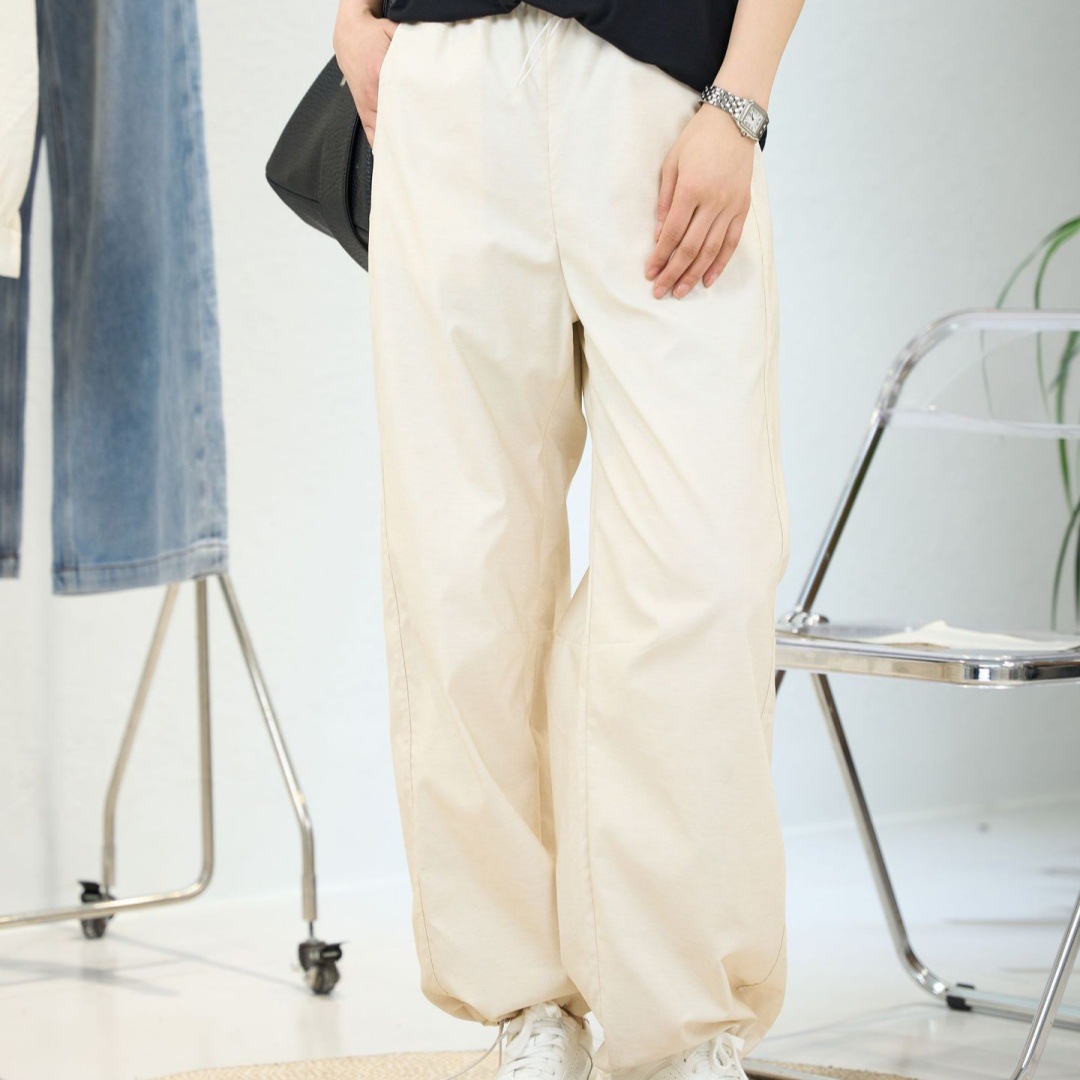ベージュパンツ ベージュパンツ ゆったりワイドシルエットパンツ