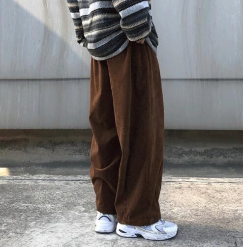 ベージュパンツ 秋冬 男性用 細畝袖裾ゆったりワイドパンツ