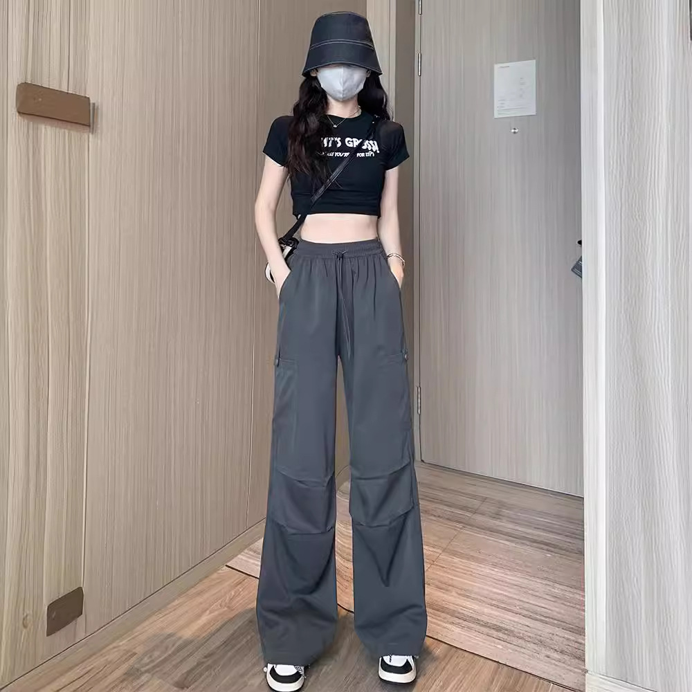 ベージュパンツ ベージュパンツ ゆったりポケット多機能パンツ