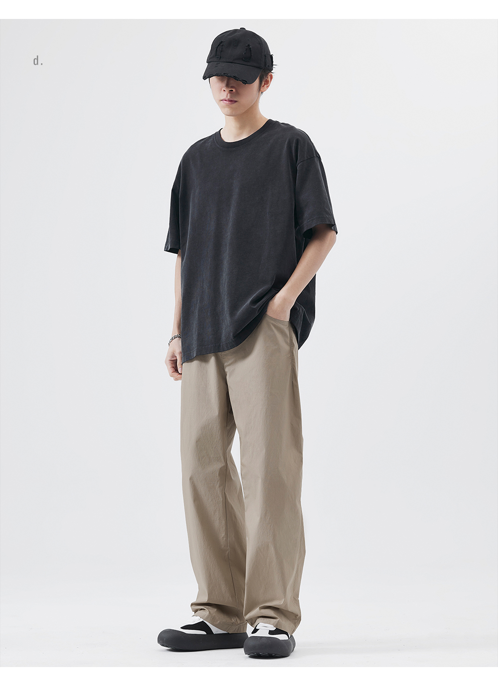 ベージュパンツ ゆったりシルエットワイドチノパン