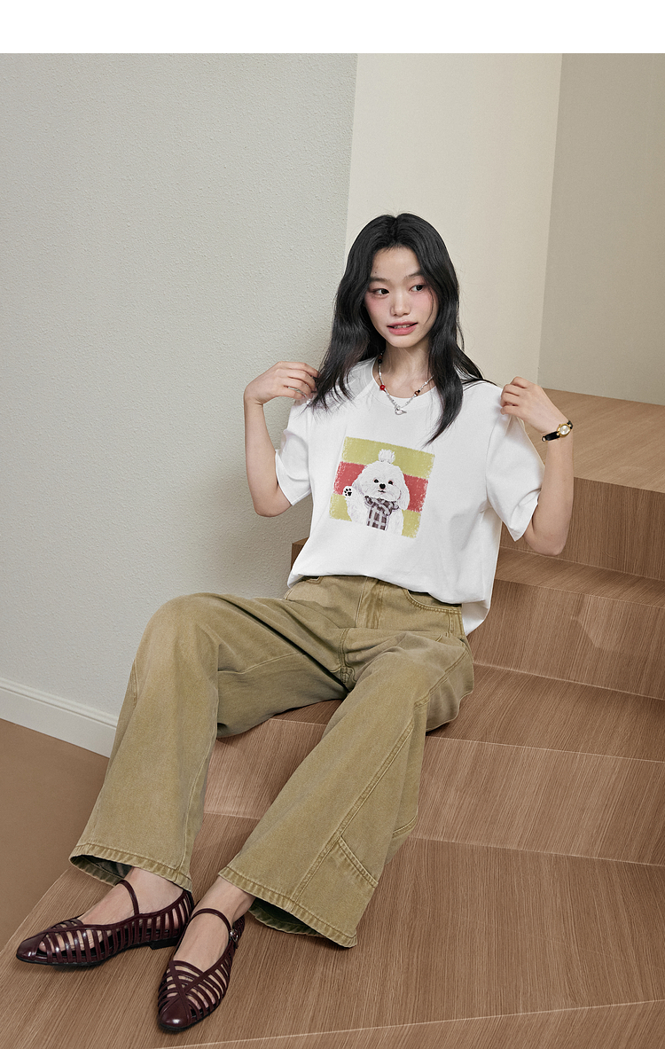 ベージュパンツ ゆったりワイドシルエットパンツ