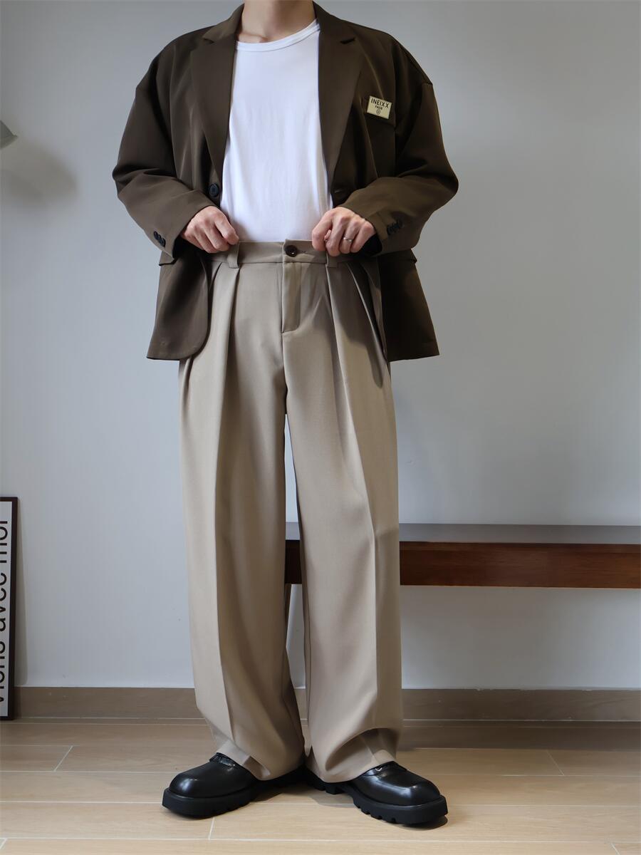 ベージュパンツ しなやかワイドスラックス