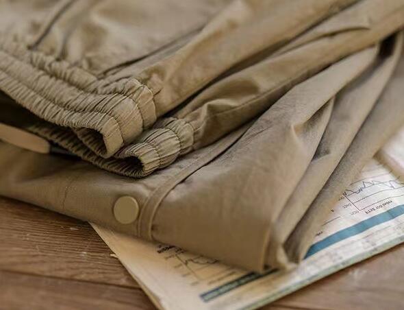 ベージュパンツ レディースハイウエストゆったりテーパードカーゴパンツ