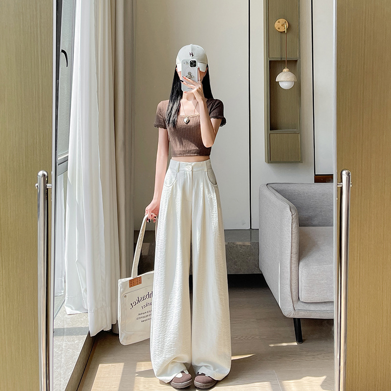 ベージュパンツ ベージュパンツ ひろがる優雅ワイドチノパン