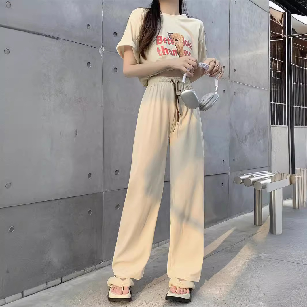 ベージュパンツ リラックスワイドパンツ